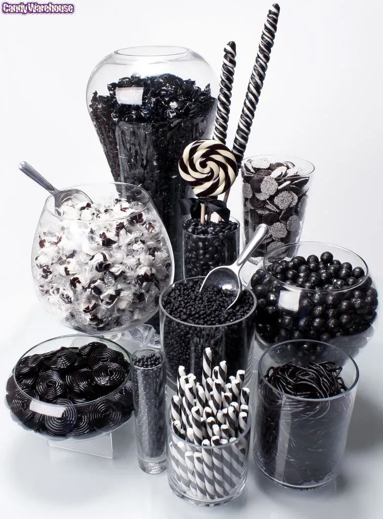 Beyond Black: Pairing Colors with Your Black Candy Buffet