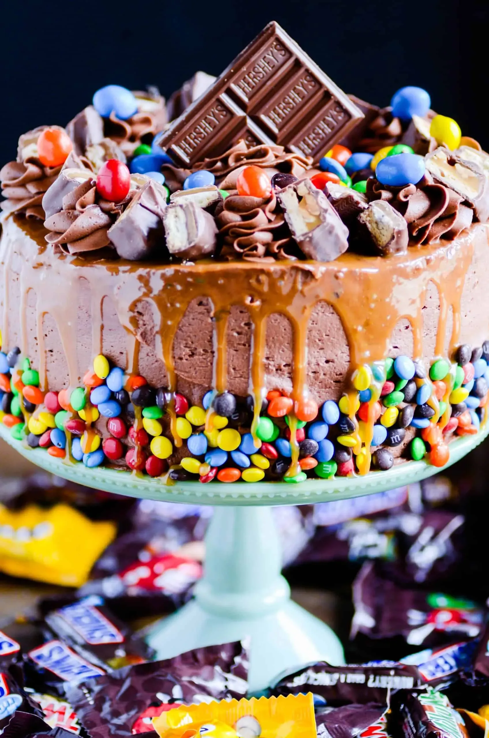 Sensational Chocolate Candy Bar Cake Ideas & Recipe