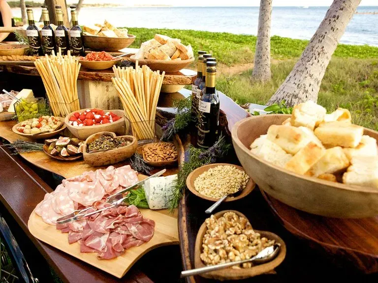 Cool Bites: Appetizers and Sides for Your Summer Buffet