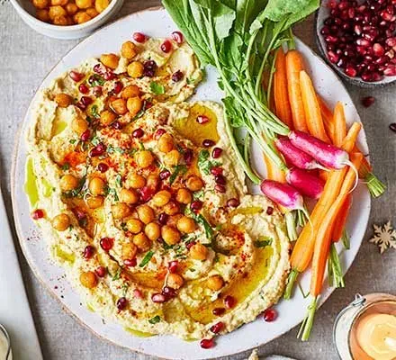 Hearty Main Dishes: Centerpieces for Your Vegetarian Christmas Buffet