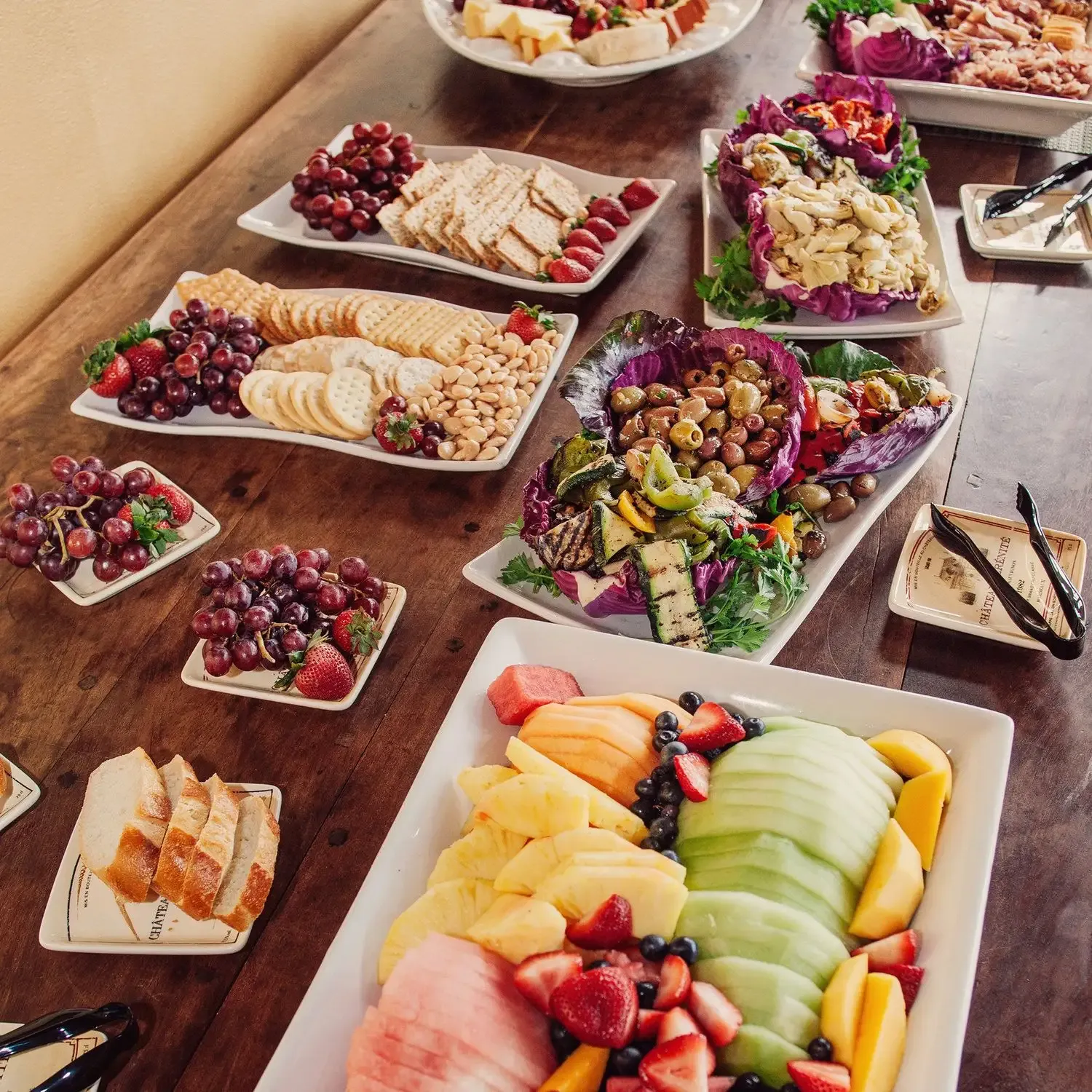 Making Your Small Wedding Buffet Shine: Tips & Tricks