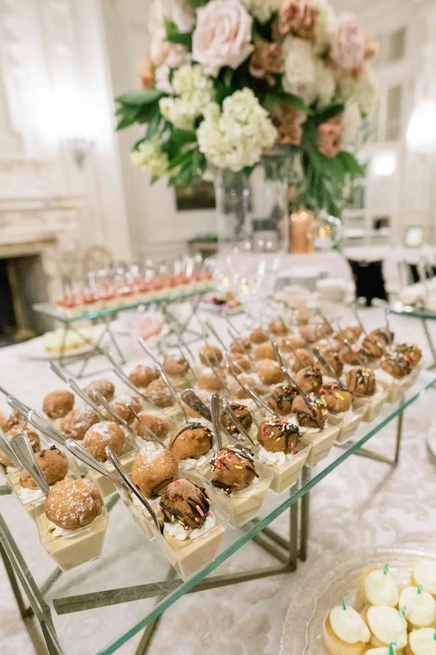 Popular Dessert Buffet Ideas for Wedding Themes