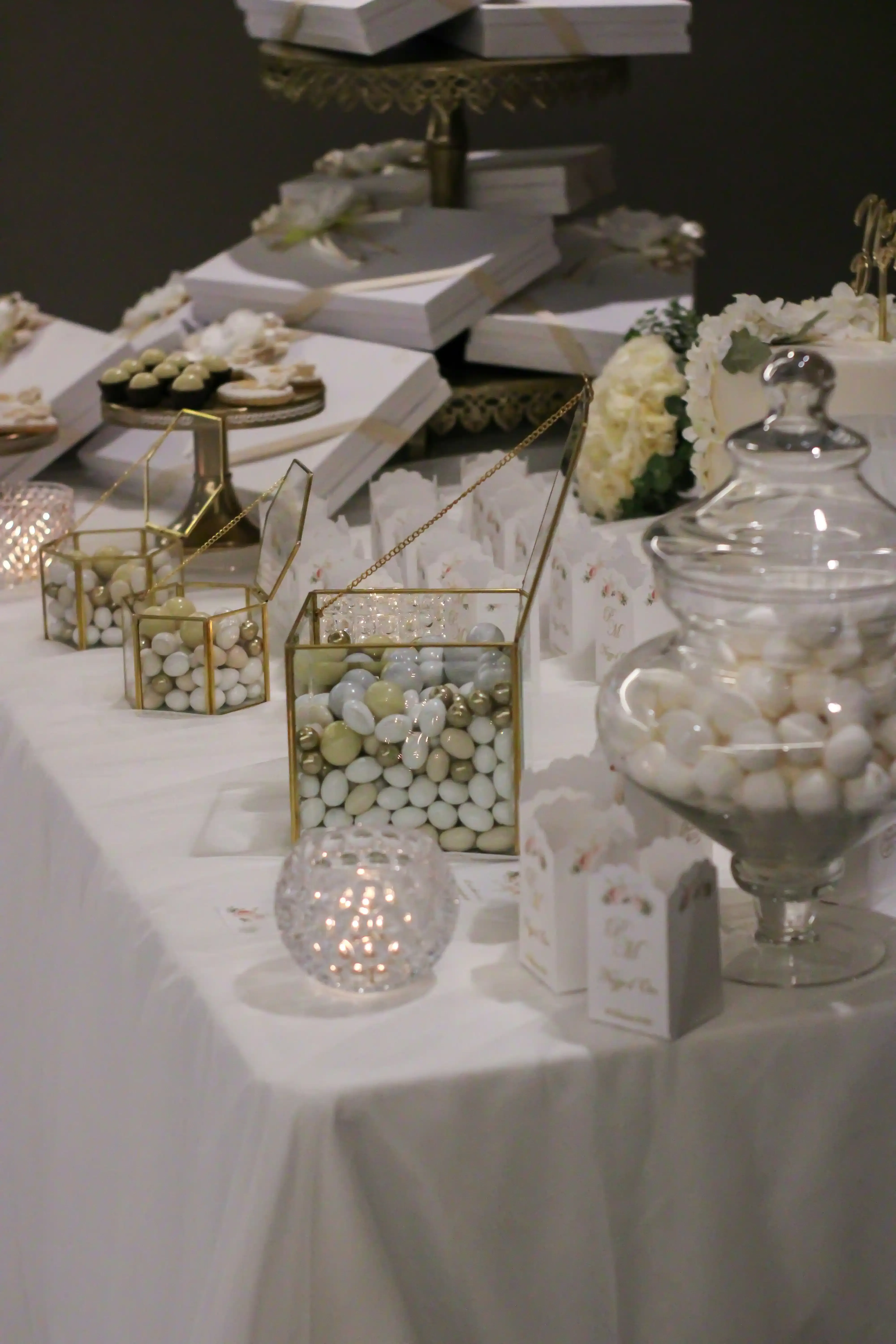 Practical Tips for Stunning Wedding Buffet Decor