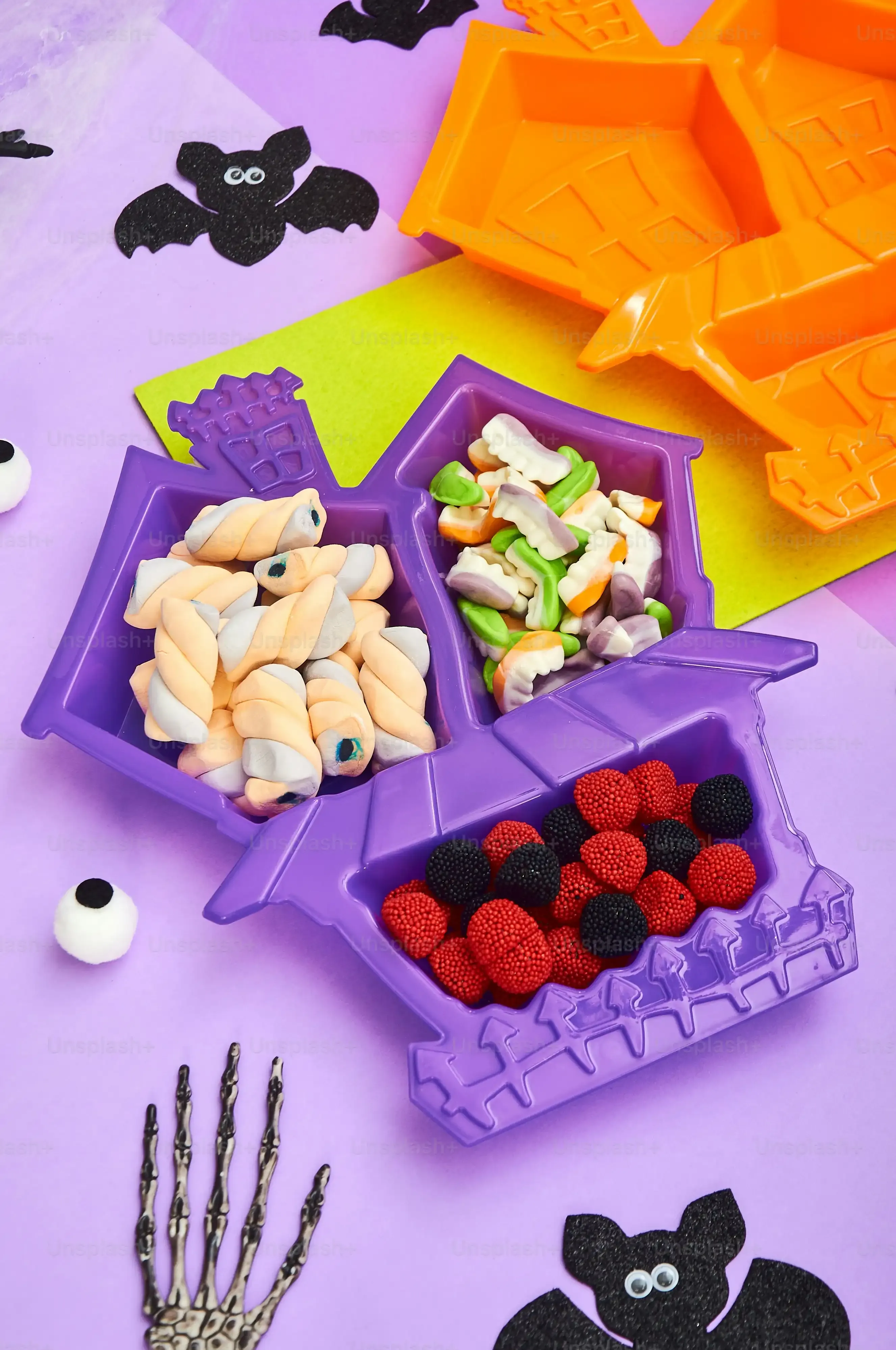 Selecting Your Sweets & Stuff: The Edible Details