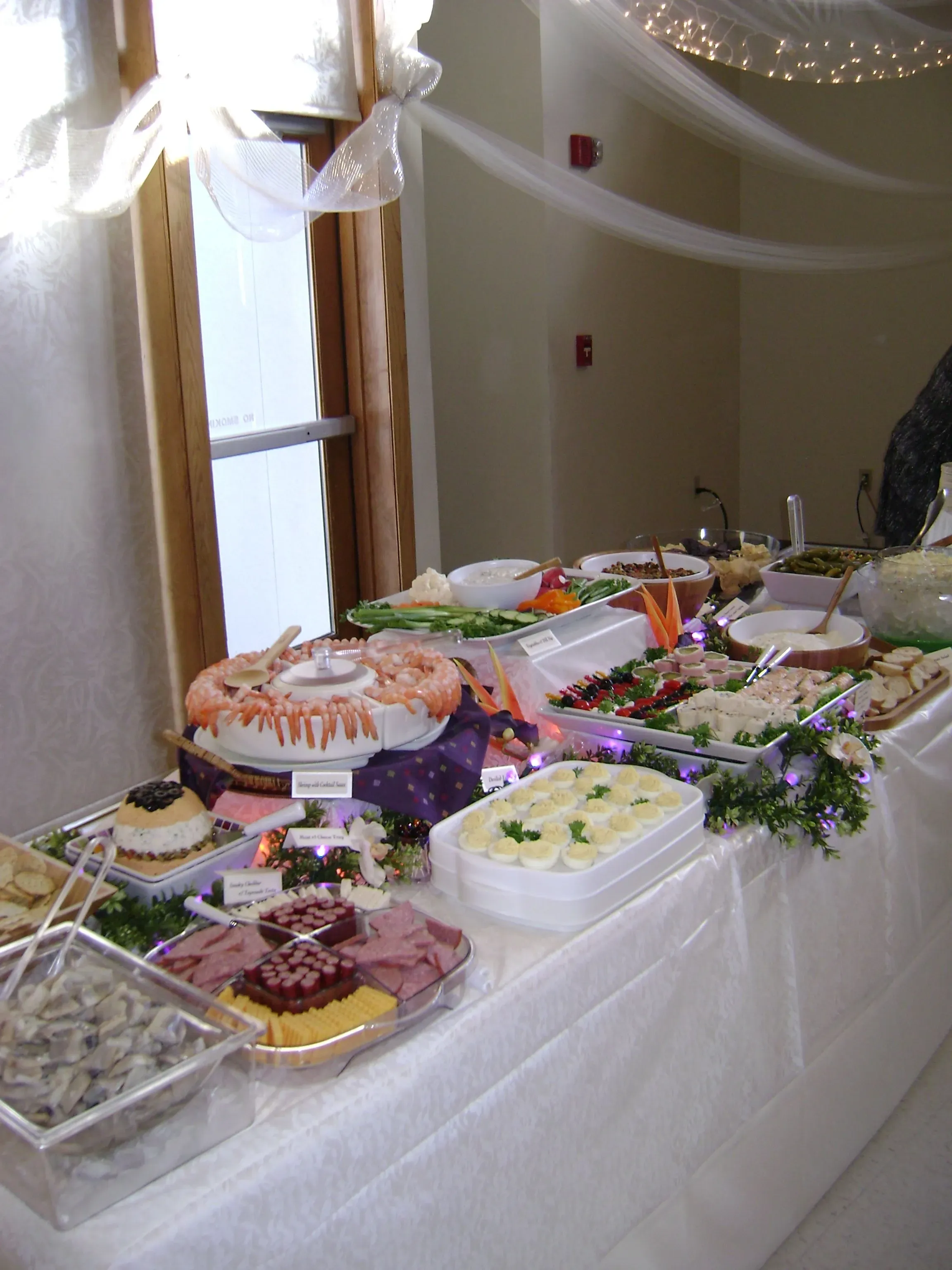 Why a Cold Buffet Works for Your Wedding Day
